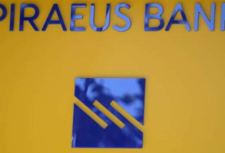 Piraeus Bank intra in clubul bancilor fara comisioane la cardul de salariu. Va emite cardurile pe loc