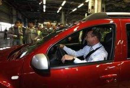Afla ce a spus Basescu despre SUV-ul Duster de culoare rosie, proprietate personala