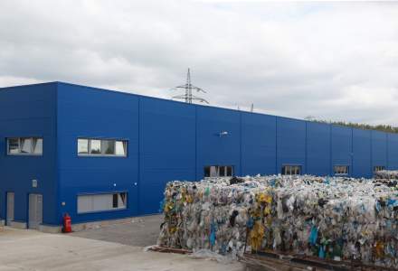 Grupul MOL a achiziționat liderul pieței de reciclare a materialelor plastice din Ungaria