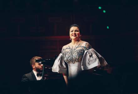 Un teatru din Rusia a anulat spectacolul sopranei Netrebko pentru că aceasta susține Ucraina