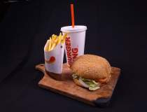 Burger King, dat în judecată:...