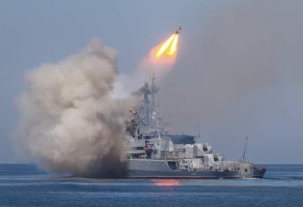 Nava-amiral Moskva a Flotei Ruse s-a scufundat, după ce ar fi fost lovită de rachete ucrainene