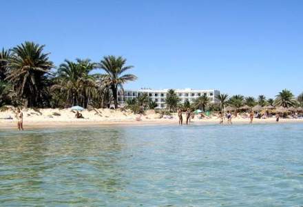 Atac armat in Tunisia: 27 morti intr-un popular hotel de la Mediterana
