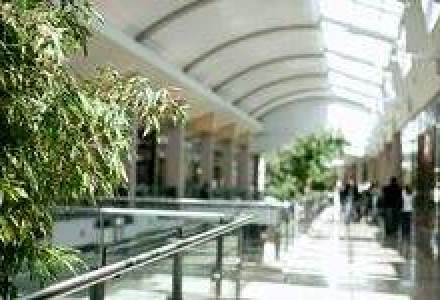 Traficul scazut al mall-urilor din Franta blocheaza expansiunea retailerilor