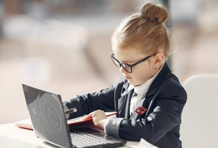 Raport: Doar un sfert dintre elevii de clasele I-XII au un nivel funcțional al competențelor digitale