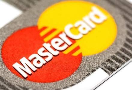 UE acuza MasterCard de cresterea artificiala a platilor cu cardul bancar