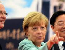 Angela Merkel: Zona euro va...
