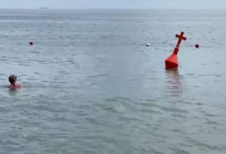„Fără aventură după geamandură”- mesajul de pe noile geamanduri de pe litoral, care au formă de cruce