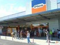 Plus opens new discount store...