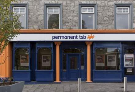 Banca Permanent TSB din Irlanda va plati compensatii la credite ipotecare dupa ce clientii sai si-au pierdut casele