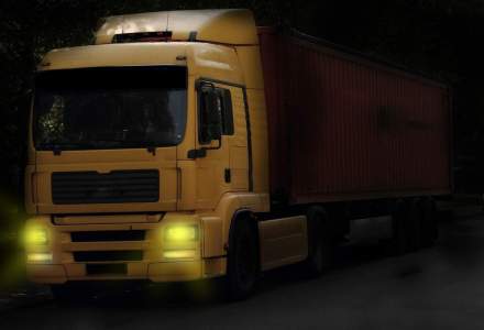 Camion romanesc, atacat in Franta de agricultori revoltati de scaderea preturilor la alimente