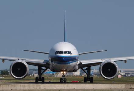 Boeing se laudă cu o comandă pentru 100 de avioane de tip Boeing 737 MAX-10