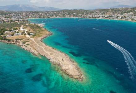 Grecia interzice înotul în 12 regiuni din țară. Care sunt acestea și de ce