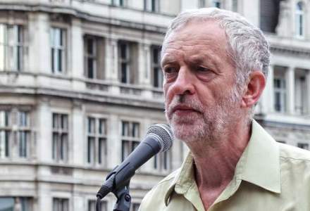 Politicianul de extrema-stanga si eurosceptic Jeremy Corbyn, ales lider al laburistilor britanici