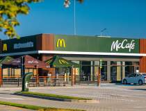 FOTO | McDonald’s a deschis...