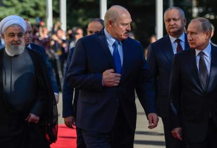 Aleksandr Lukaşenko se bate cu pumnii în piept: Să nu credeţi că plănuiesc un atac împotriva Ucrainei