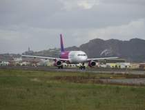Wizz Air reia trei zboruri...