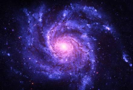 Agenția Spațială Europeană dezvăluie imagini ale Galaxiei-Fantomă. Cum și-au unit "forțele" telescoapele Hubble și James Webb