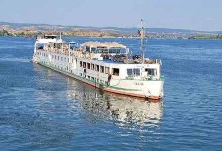 FOTO | Cât costă o croazieră pe Dunăre, cu o navă fluvială românească