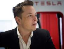 Elon Musk: A fost atinsa...