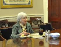 Bloomberg: Sefa Fed, Janet...
