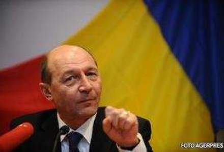 Sondaj: Basescu si Boc, politicienii in care romanii au cea mai putina incredere