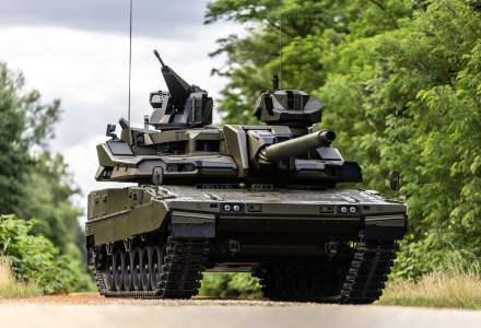 Franța va trimite către România mai multe tancuri și vehicule blindate în săptămânile următoare