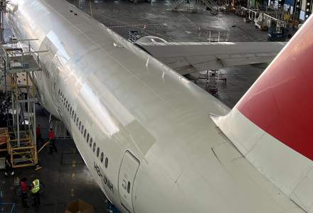 O companie aeriană intră în istorie cu un avion acoperit cu ”piele de rechin”