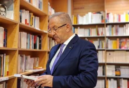 Vasile Dîncu, la librărie în Bruxelles: Aici nu se aude vocea idioţilor
