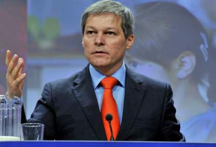 Dacian Ciolos, propus premier al Romaniei: 7 puncte importante din cariera fostului comisar european