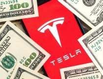 Musk a vândut acțiuni Tesla...