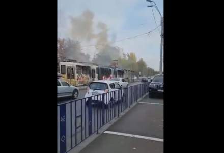 Un tramvai a luat foc în sectorul 4 din București