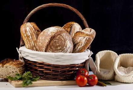 O afacere tocmai scoasa din cuptor: opt mame produc paine si produse de patiserie fara aditivi