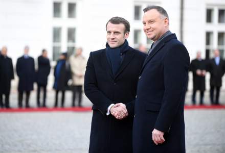 Doi comedianți ruși i-au făcut o nouă farsă telefonică președintelui Poloniei, care a crezut că vorbește cu Macron