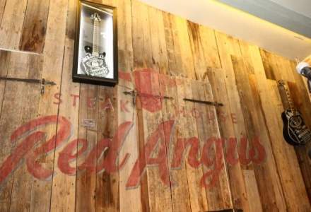 Restaurantul Red Angus Steakhouse vinde 1.000 de burgeri si 1.500 de steakuri pe luna