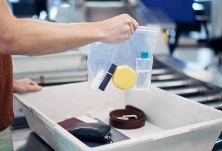 Țara care te-ar putea lăsa să transporți la aeroport lichide în bagajul de mână