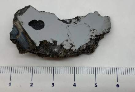 Oamenii de știință au descoperit două minerale nemaiîntâlnite pe pământ