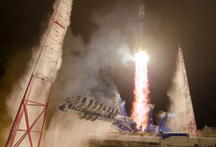 Rusia a lansat o rachetă Soiuz având la bord sateliți militari