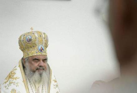 Ciolos s-a razgandit: discutia cu Patriarhul Daniel care a schimbat bugetele pentru Biserica