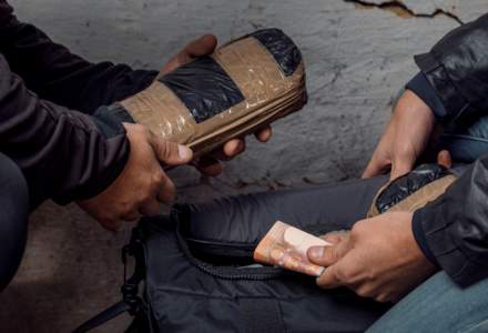 În Guatemala, polițiștii au găsit aproape 2 tone de cocaină într-un semisubmersibil