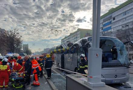 Accident cu un autocar lângă Pasajul Unirii