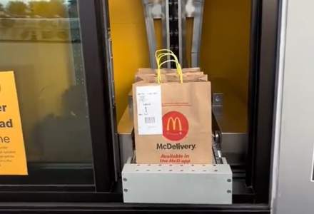 McDonald's testează un drive-thru cu servire robotizată în Texas