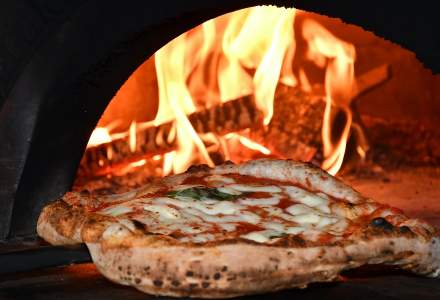 Idei de afaceri la cheie | Franciza Casa Pizza: Cât te costă să deschizi o pizzerie
