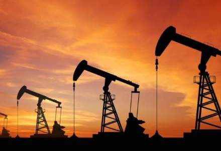 Preturile petrolului au coborat la minime ale ultimilor 12 ani