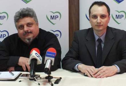 Bogdan Cracea, liderul Miscarea Populara care isi cauta iubita, a fost exclus din partid