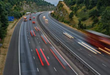 Germania ar putea limita viteza mașinilor pe anumite autostrăzi pentru a reduce din emisiile de dioxid de carbon