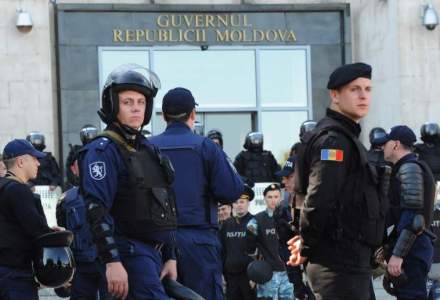 Proteste violente la Chisinau dupa votul Parlamentului in favoarea Guvernului Pavel Filip