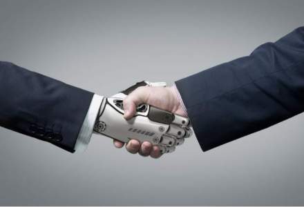 Davos: Medicii si avocatii ar putea fi inlocuiti de roboti