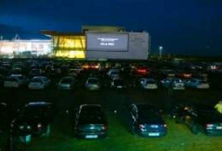Bilant: 15.000 de masini au mers la film la Baneasa Drive In Cinema