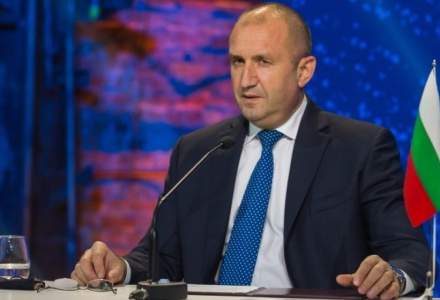 Președintele bulgar cere negocieri de pace în Ucraina: Livrarea de arme e ca și cum am turna gaz pe foc